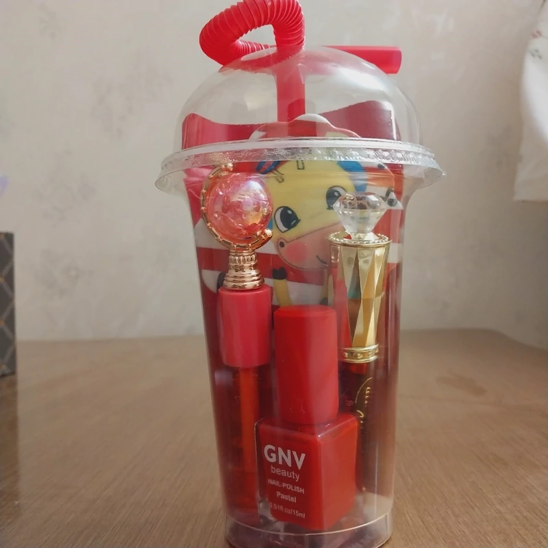 باکس هدیه دخترانه قرمز آیس پک