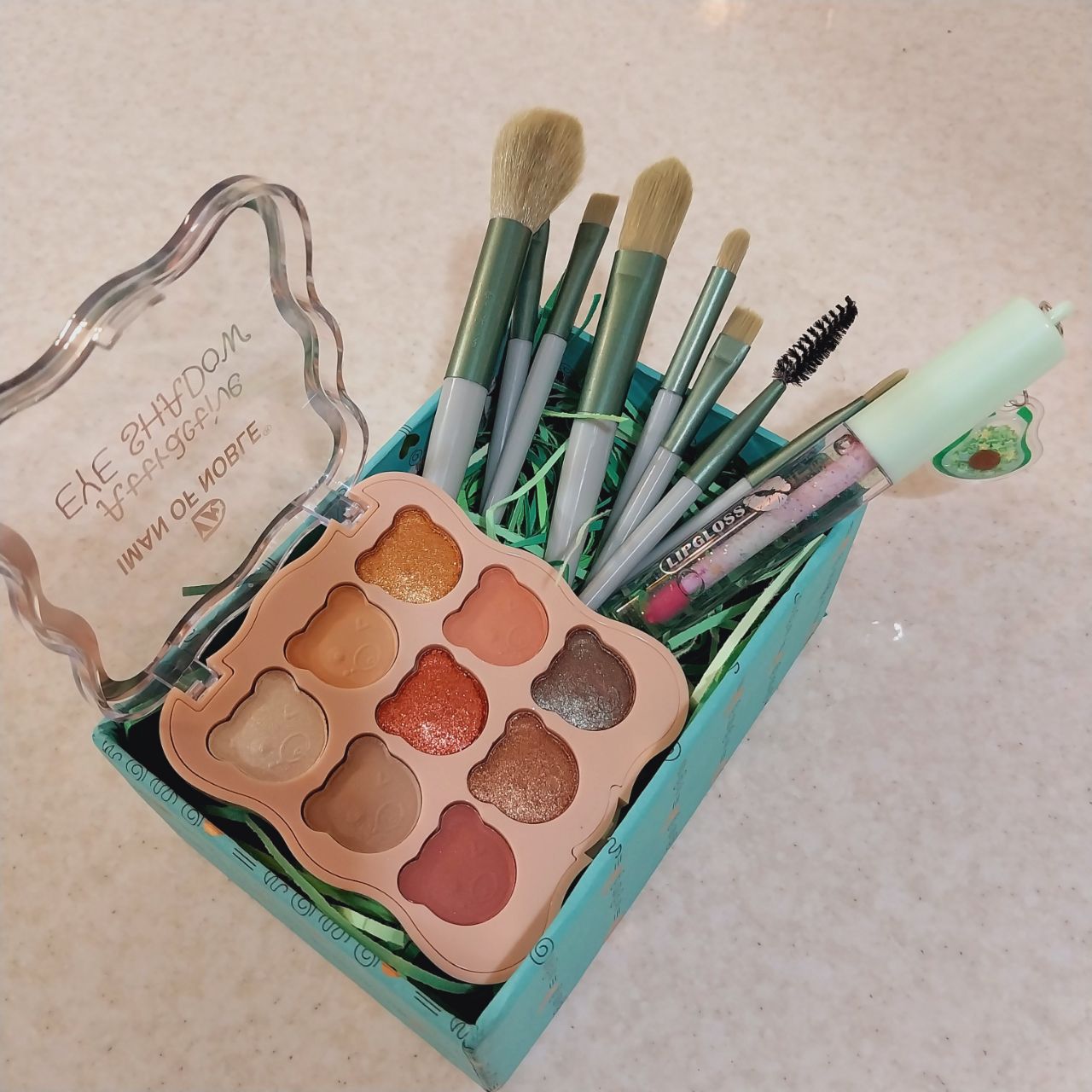 پک و جعبه کادو لوازم آرایش سبز | هدیه خاص و لاکچری برای خانم‌ها