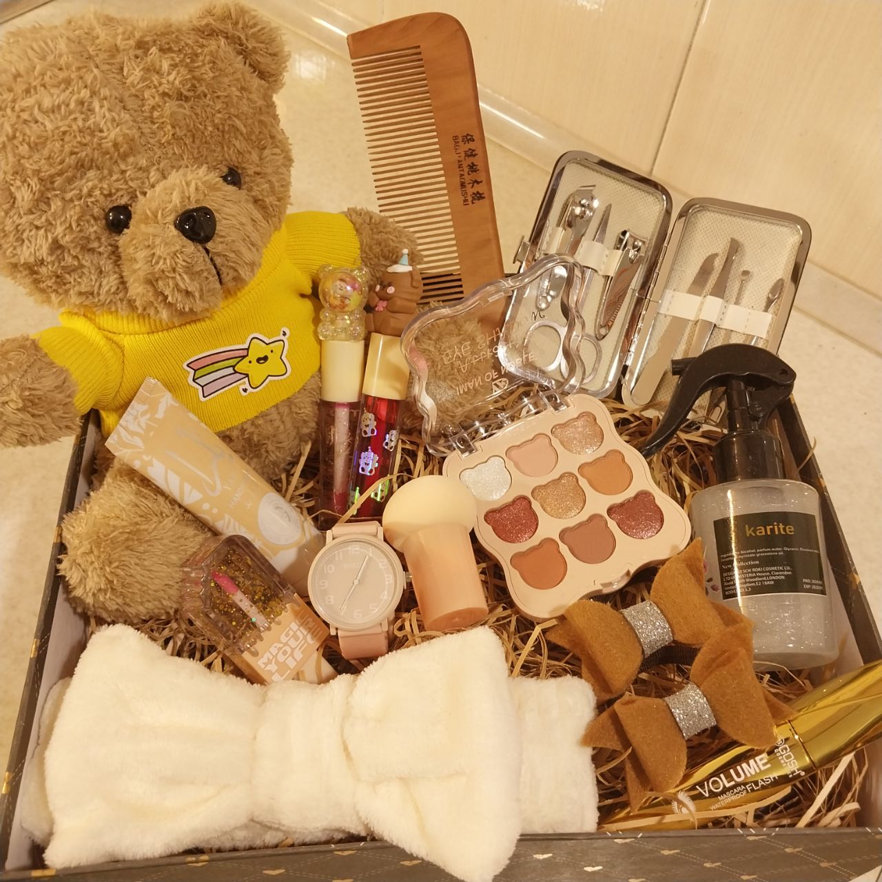 باکس هدیه دخترانه قهوه ای هدیه تولد دخترانه روز دختر