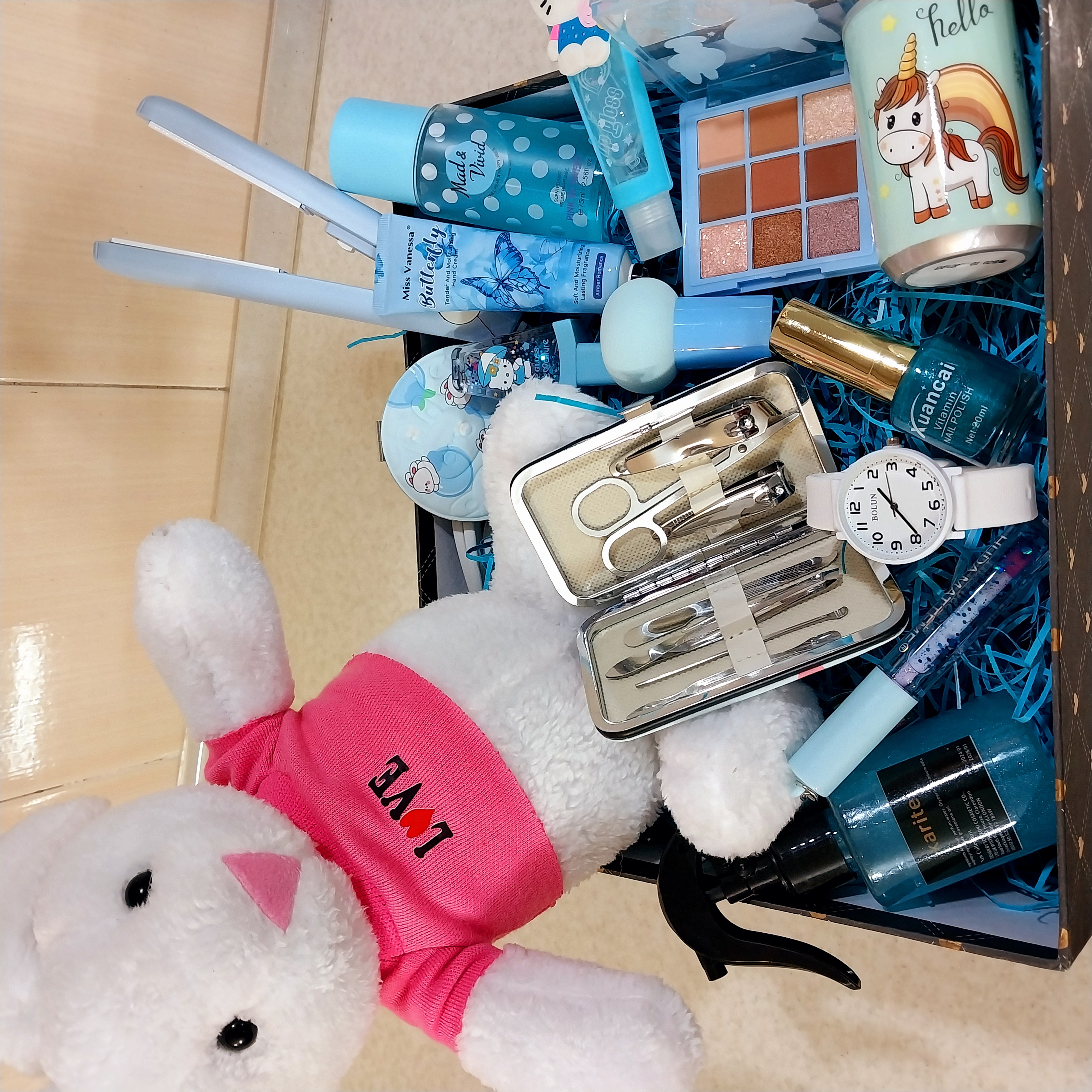 باکس هدیه تولد دخترانه ابی