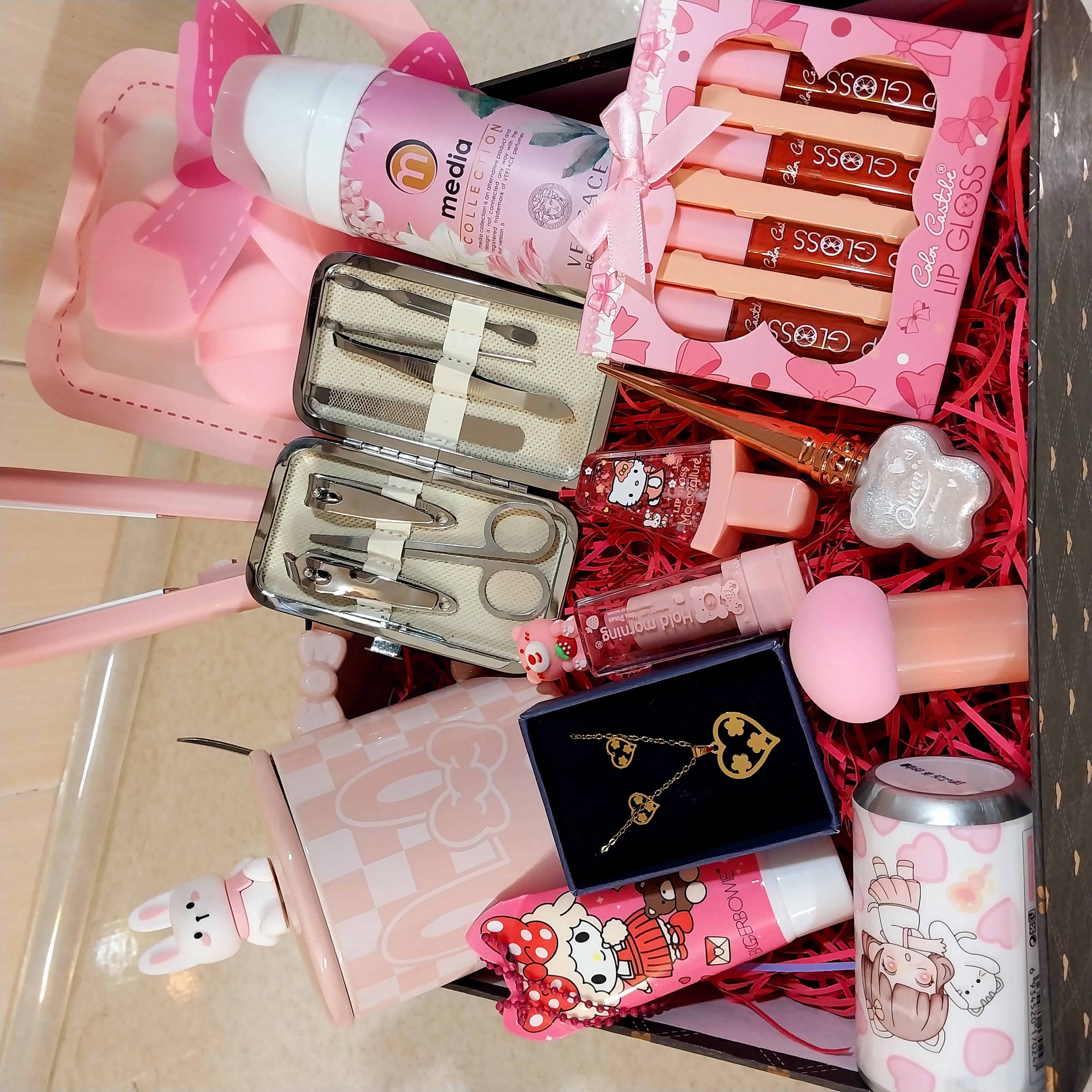 باکس هدیه تولد دخترانه صورتی هدیه